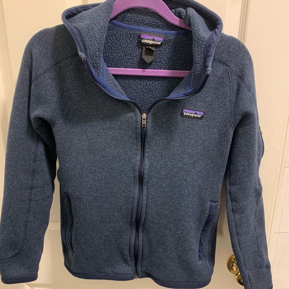 Patagonia women zip up hoodie